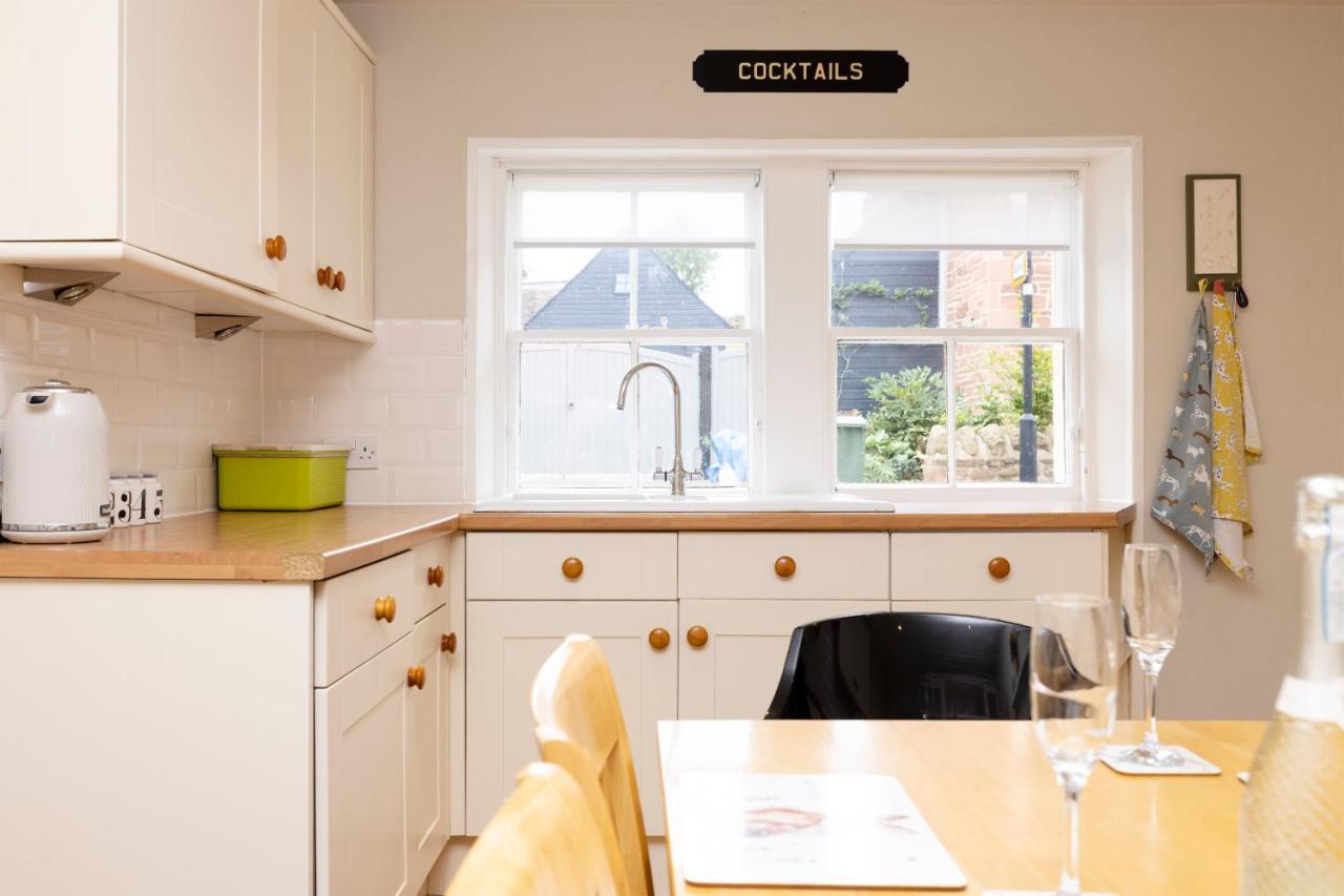 2 Bed Haywood Cottage With Garden Stenton エクステリア 写真