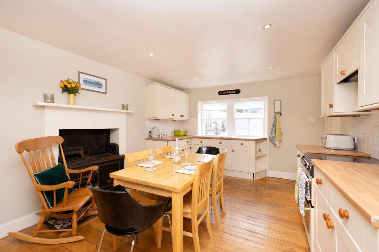 2 Bed Haywood Cottage With Garden Stenton エクステリア 写真