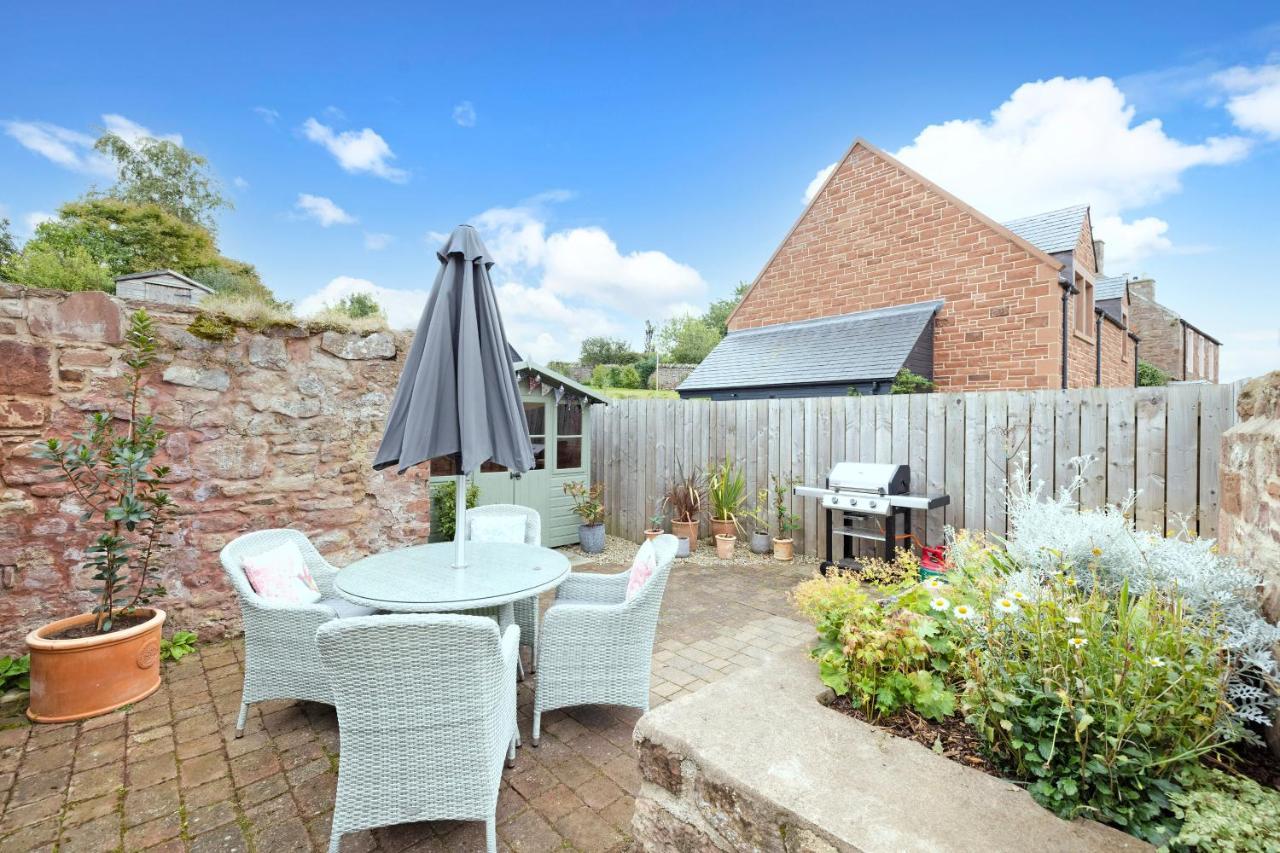 2 Bed Haywood Cottage With Garden Stenton エクステリア 写真