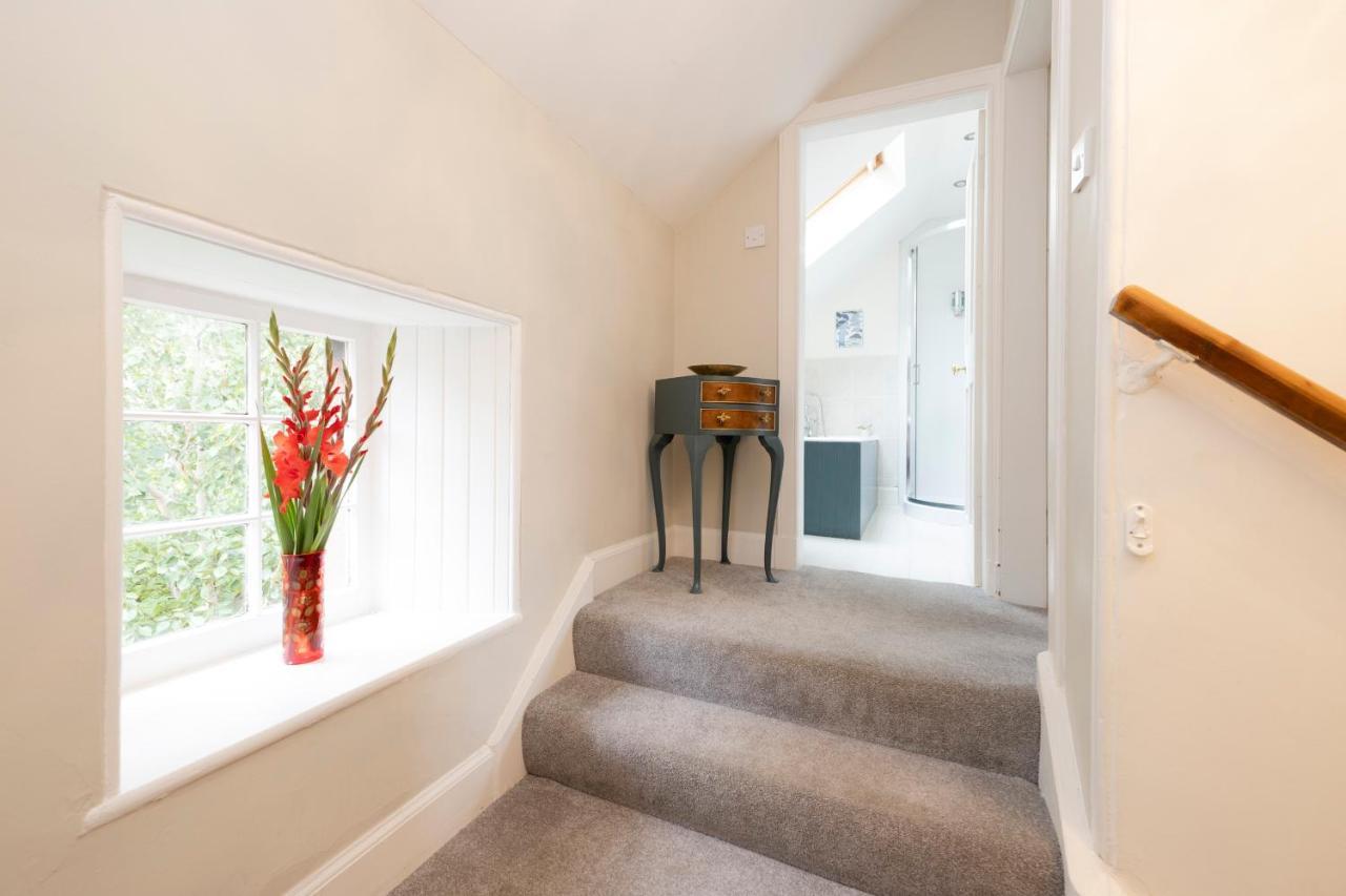 2 Bed Haywood Cottage With Garden Stenton エクステリア 写真